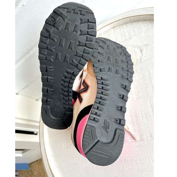 New Balance Women's Pink and Black Sneakers - Picture 9 of 9